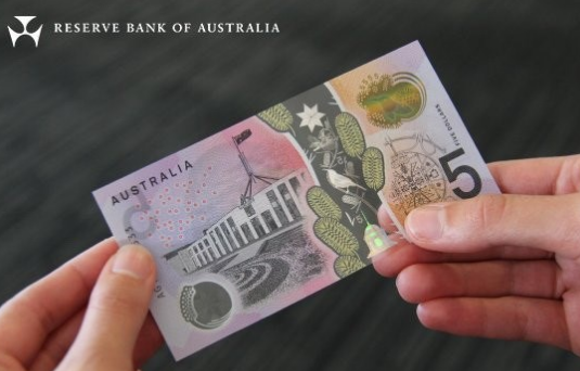 Australia phát hành tiền giấy có dấu hiệu dành cho người khiếm thị