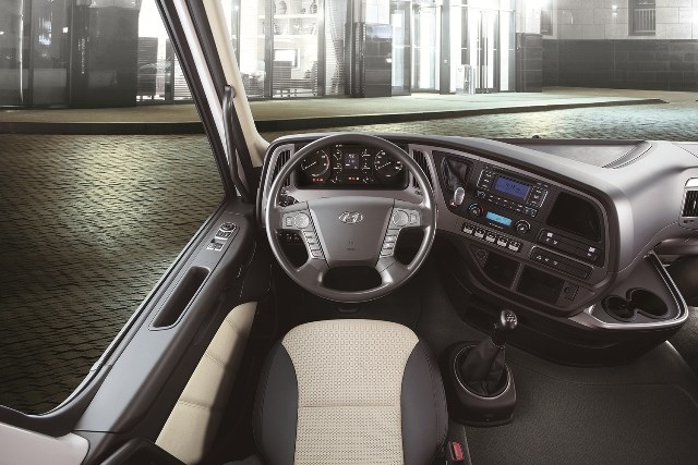 Xe tải 'hạng sang' Hyundai Xcient sẽ ra mắt tại Triển lãm ô tô Việt Nam 2016