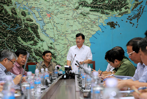 Phó Thủ tướng Trịnh Đình Dũng: Cần tích cực, chủ động ứng phó với bão số 7