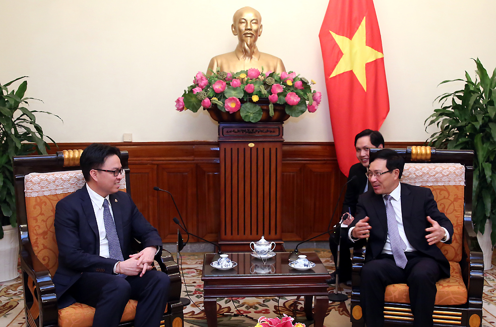 Phó Thủ tướng Pham Bình Minh tiếp Đại sứ Campuchia