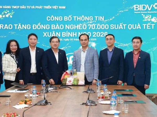 70.000 phần quà Tết tặng đồng bào nghèo nhân dịp Xuân Bính Ngọ 2026