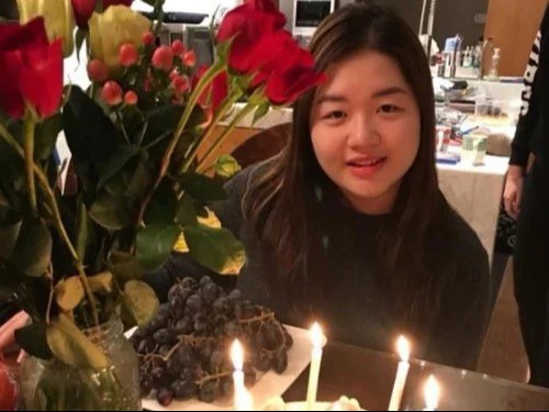 Ái nữ SN 2001 nhà bầu Thụy: Từng được Tổng thống Mỹ trao bằng khen, làm Tổng Giám đốc công ty vũ trụ, Chủ tịch CLB trẻ nhất tại V-League