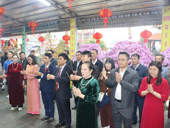 Chính thức khai mạc lễ hội chợ Viềng xuân Phủ Dầy năm 2026