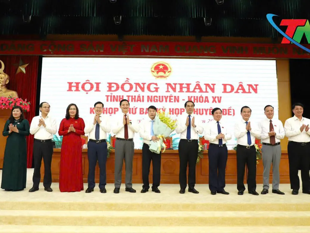 Đồng chí Trần Văn Hậu được bầu giữ chức vụ Phó Chủ tịch UBND tỉnh
