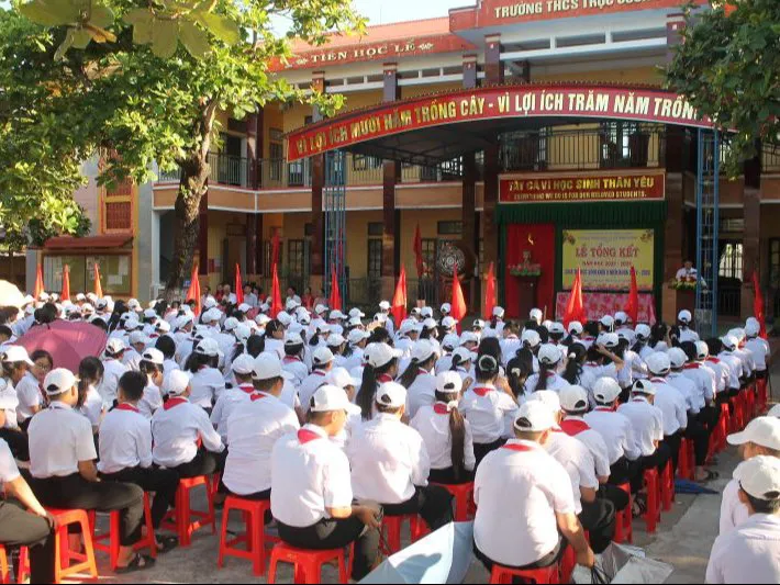 Ghi nhận tại Trường Trung học cơ sở Trực Cường