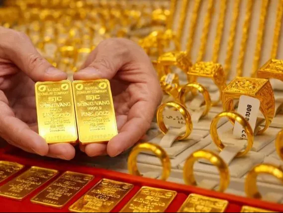 Giá vàng giảm mạnh, người mua lỗ gần 5 triệu đồng chỉ sau 2 ngày