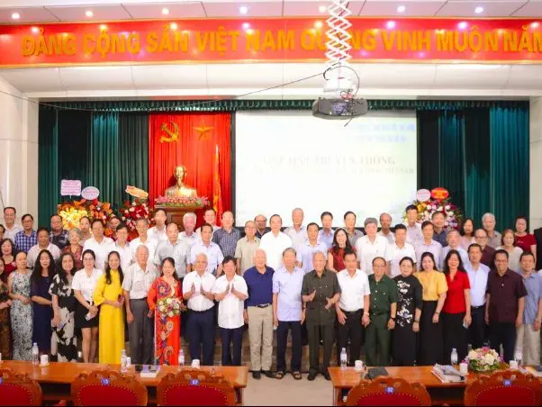 Giới báo chí, văn nghệ sỹ, trí thức đồng hương Hải Phòng tại Hà Nội kỷ niệm 101 năm ngày Báo chí Cách mạng Việt Nam