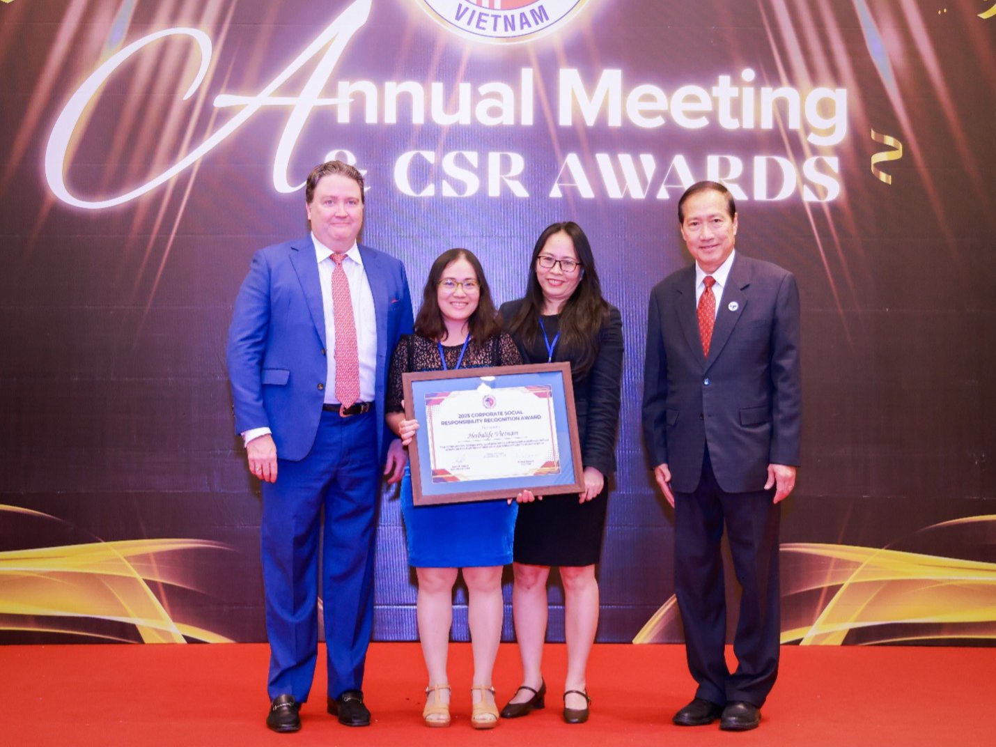 Herbalife Việt Nam được trao giải thưởng Trách Nhiệm Xã Hội Doanh Nghiệp của AmCham lần thứ tám liên tiếp