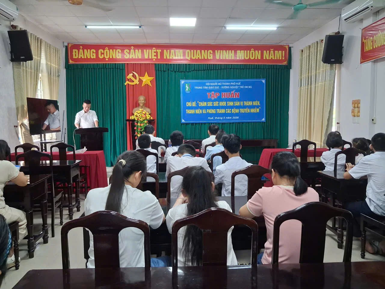 HNM TP. Huế tổ chức tập huấn “chăm sóc sức khỏe sinh sản vị thành niên và phòng tránh các bệnh truyền nhiễm”