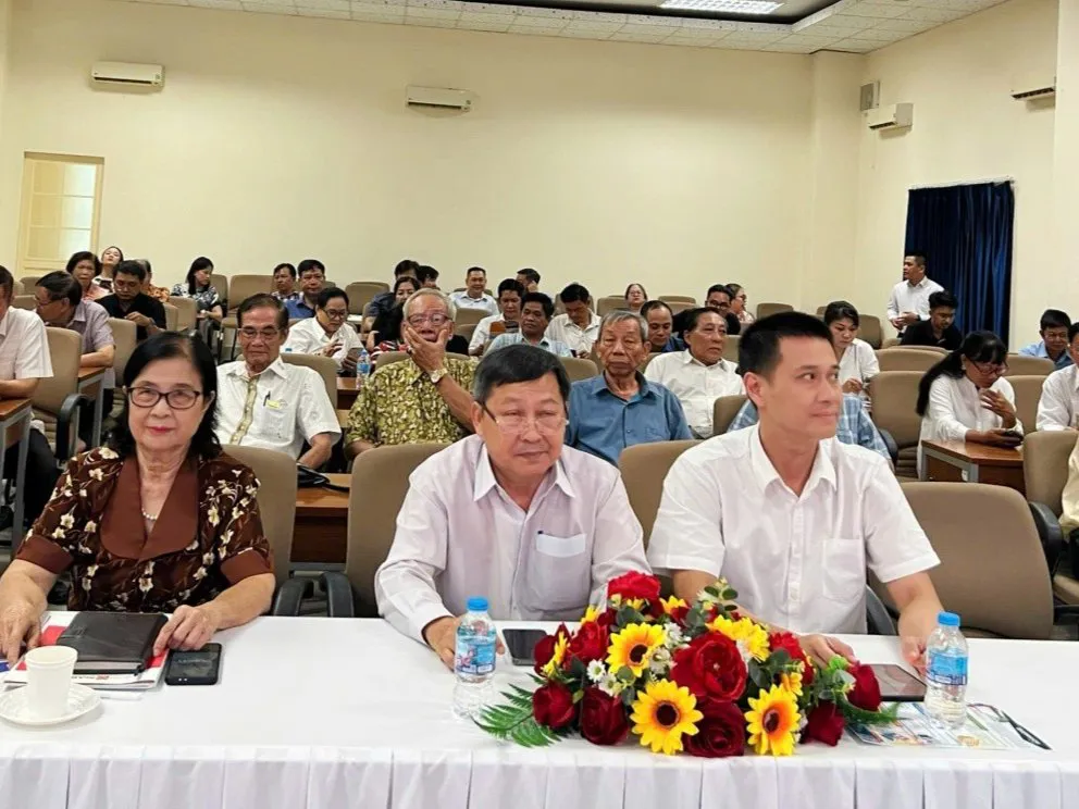 Hội Khoa học kinh tế và quản lý TP.Hồ Chí Minh: Ra mắt Chi hội Kinh tế bán dẫn - AI và IoT
