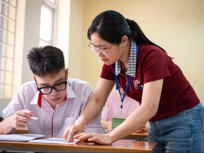 Khoảng 11.000 hiệu trưởng, hiệu phó sẽ quay về làm giáo viên sau sáp nhập trường học