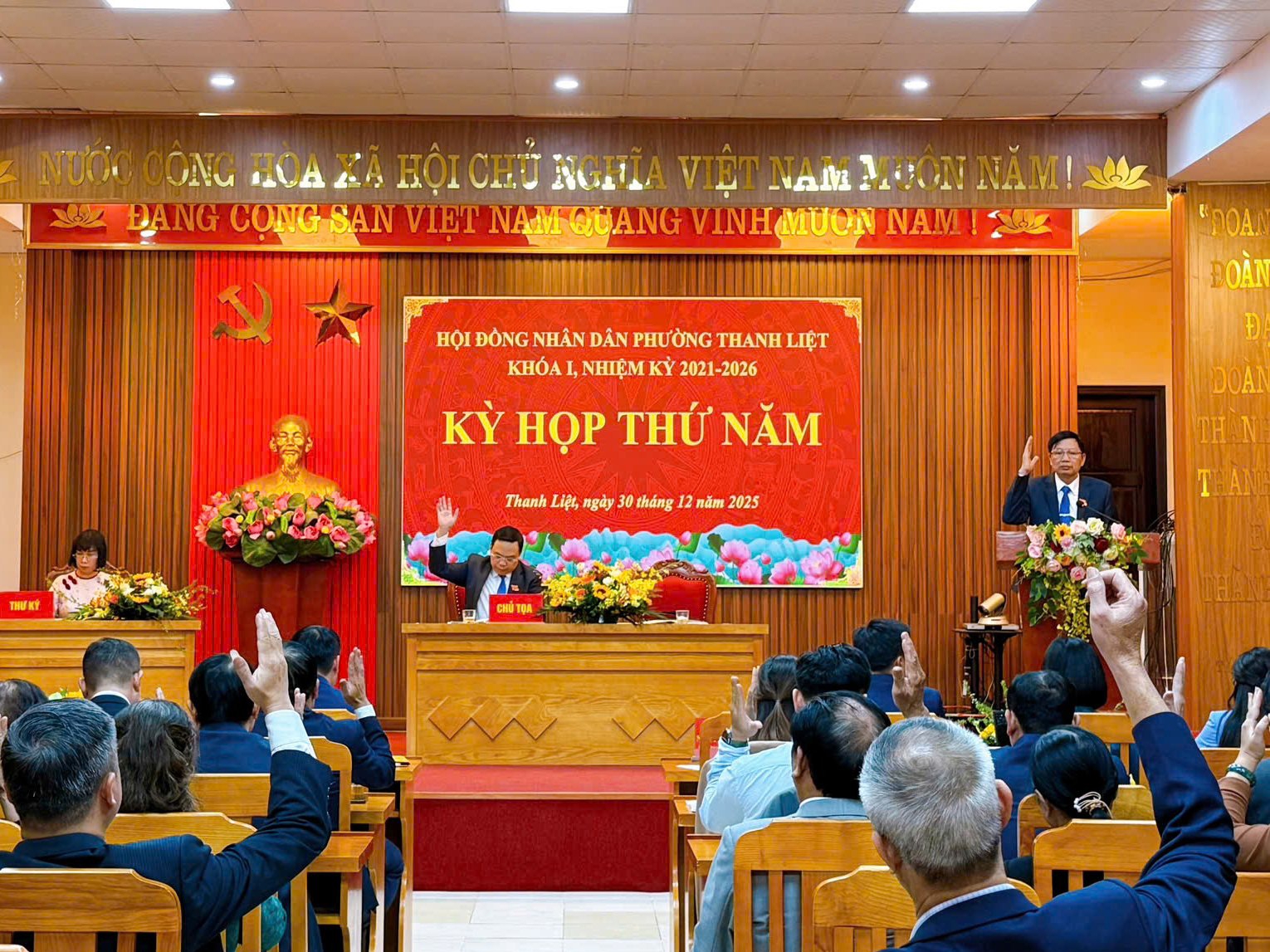 Kỳ họp thứ năm HĐND phường Thanh Liệt nhiệm kỳ 2021 – 2026 thông qua nhiều nội dung quan trọng