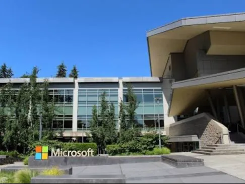 Lãi hơn 133 tỷ USD, Microsoft vẫn đề nghị 60.000 nhân viên tự nguyện nghỉ việc