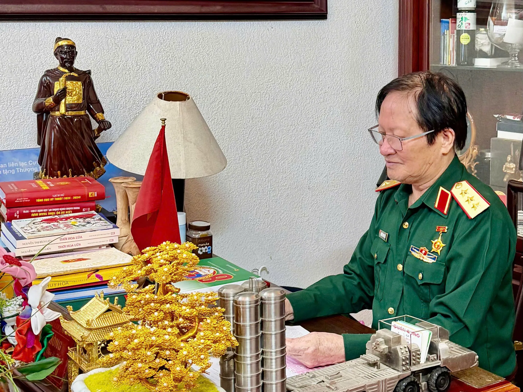 Thành phố Hồ Chí Minh sẽ tiếp tục viết nên những kỳ tích mới, xứng đáng với niềm tự hào mang tên Bác