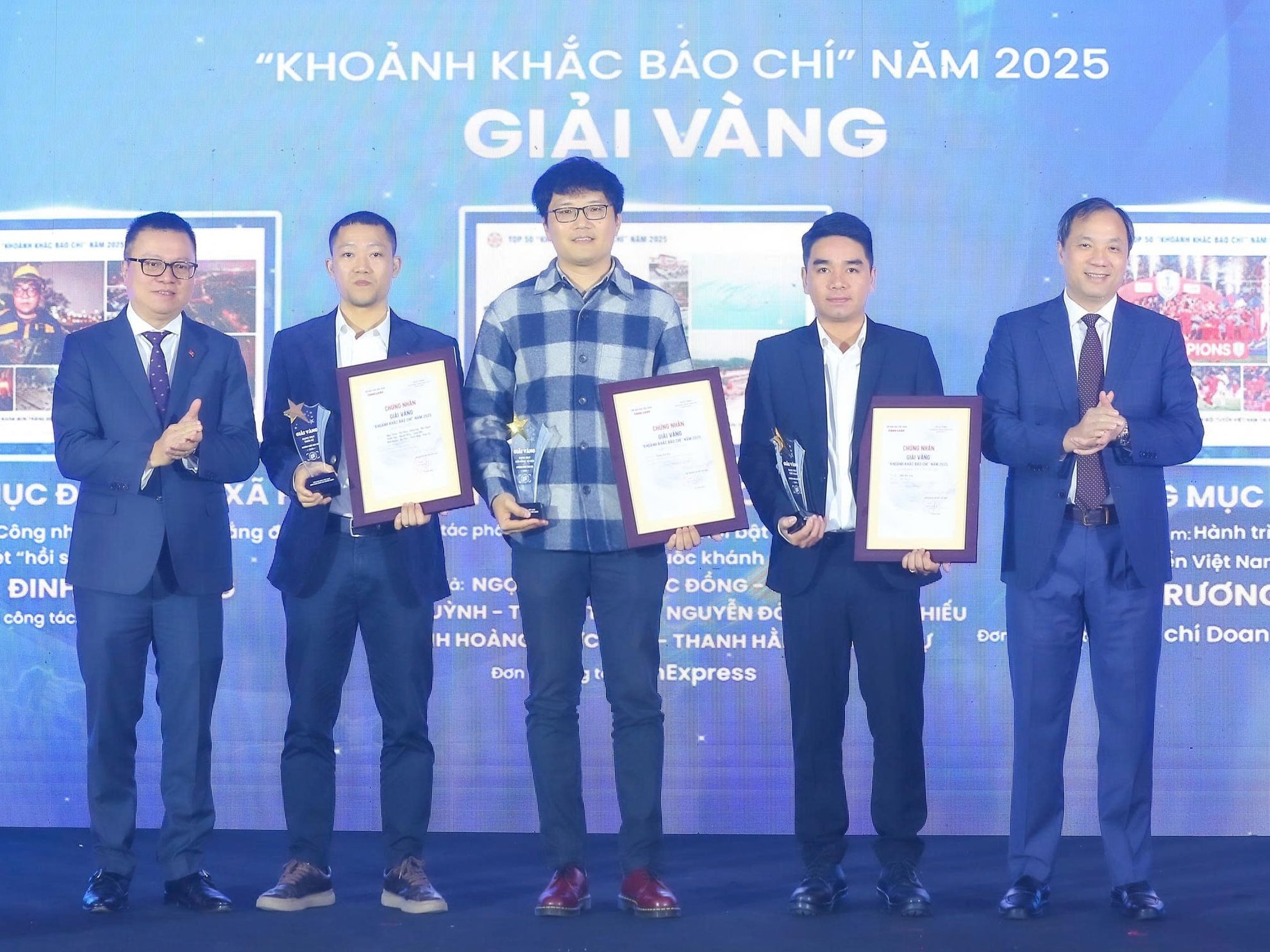 Tôn vinh bản lĩnh người làm báo tại Lễ trao giải ảnh “Khoảnh khắc Báo chí” năm 2025