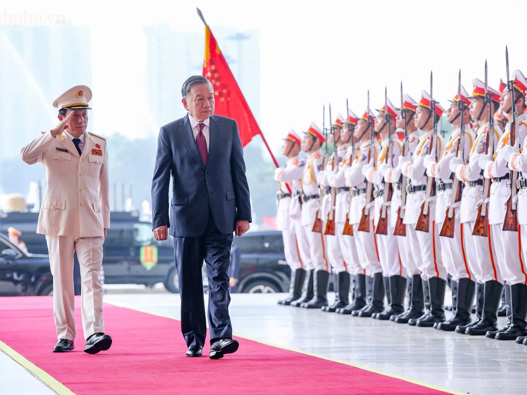 Tổng Bí thư, Chủ tịch nước: Bảo vệ an ninh theo nguyên tắc 'phát triển đến đâu, an ninh đến đó'
