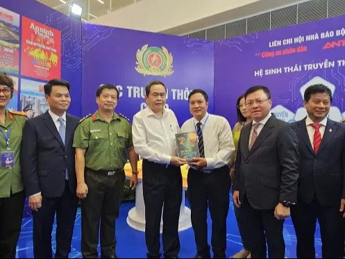 Từ “Con đường tương lai” đến mô hình kinh tế mới trong thời đại AI