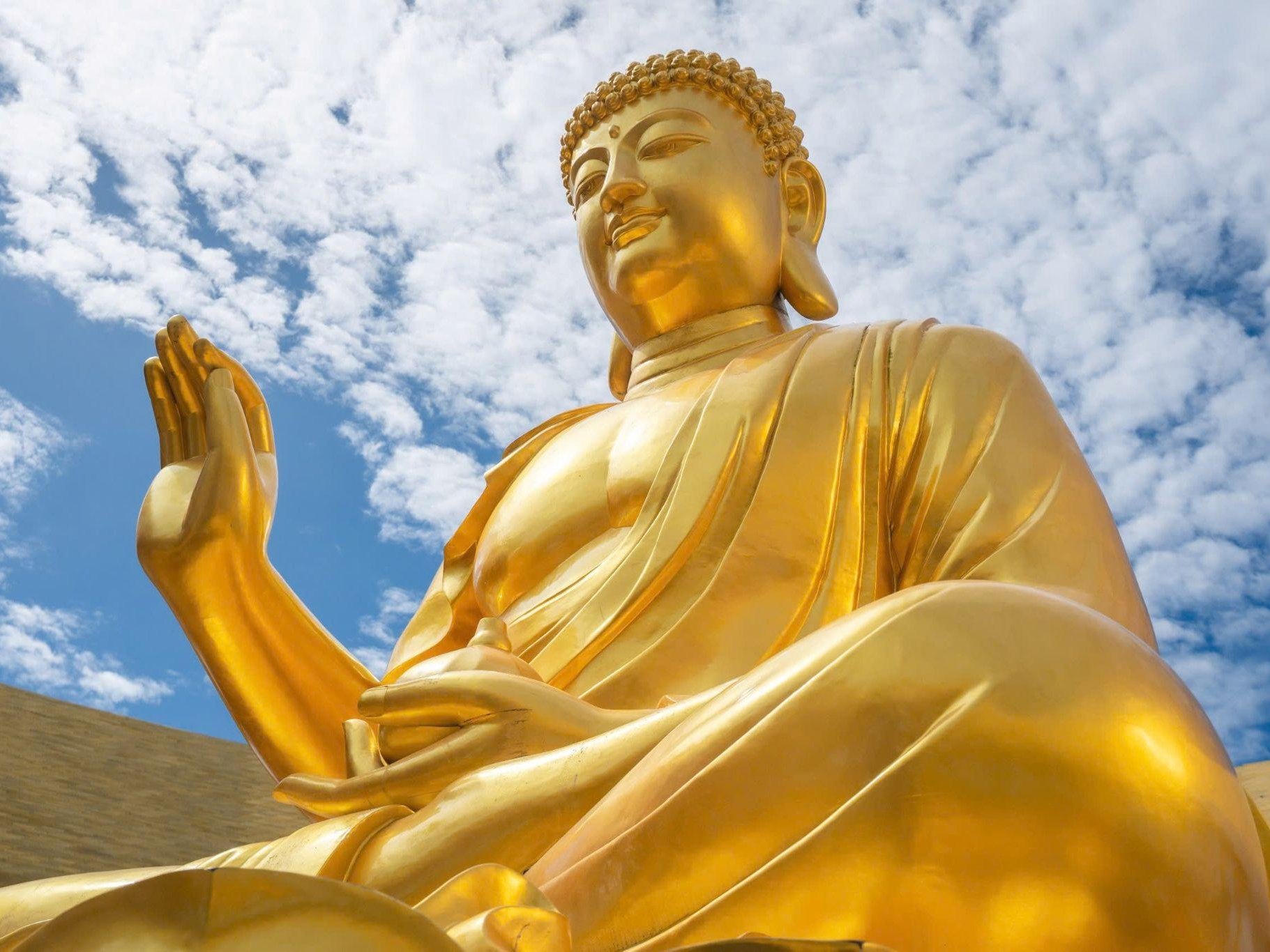 Từ truyền thuyết “cơn mưa vàng” đến tượng Phật Câu Na Hàm Mâu Ni trên núi Bà Đen