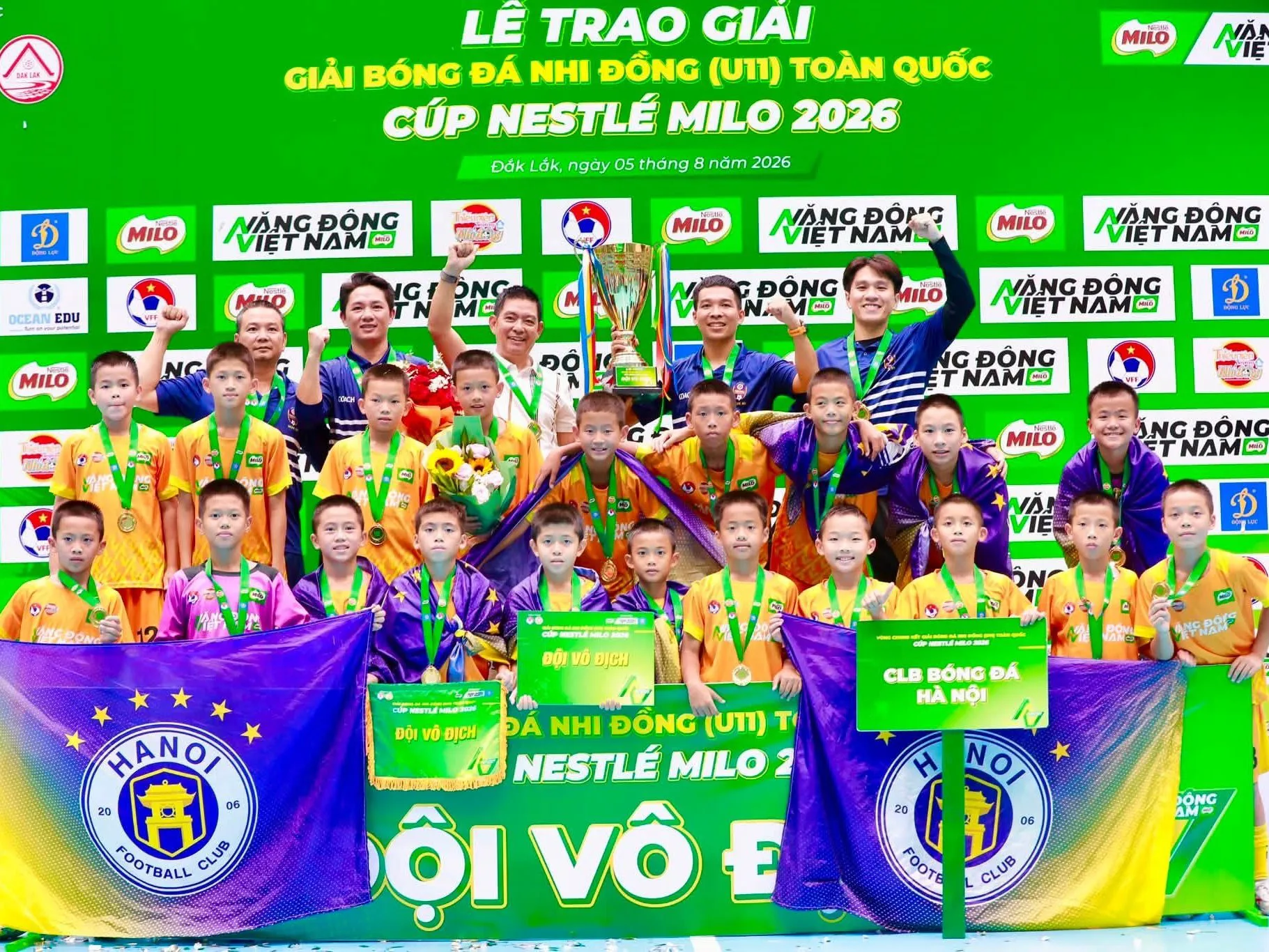 U11 CLB Bóng đá Hà Nội: Chiếc cúp vô địch của cả hệ thống