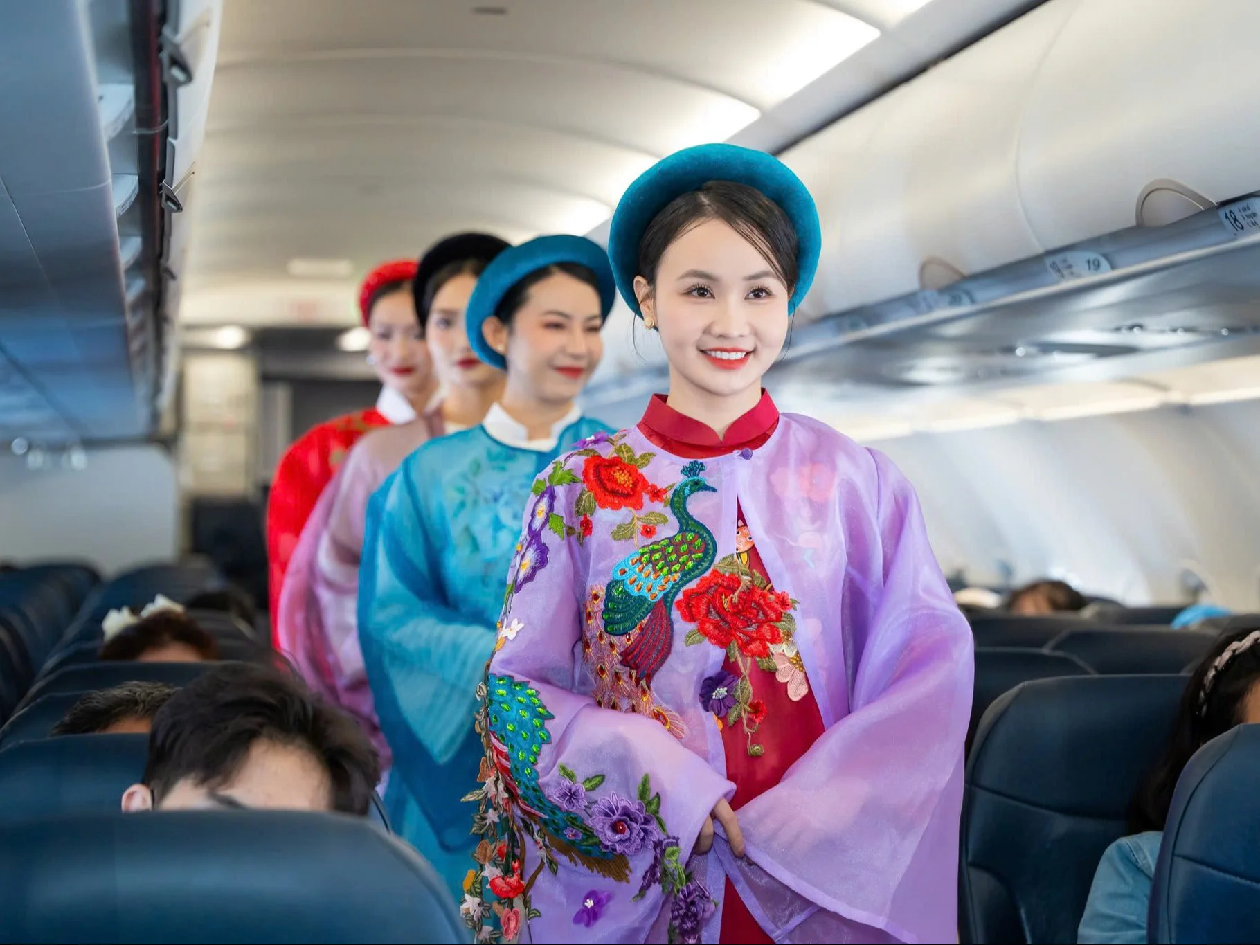 Vietravel Airlines mang văn hóa Việt lên chuyến bay cuối năm