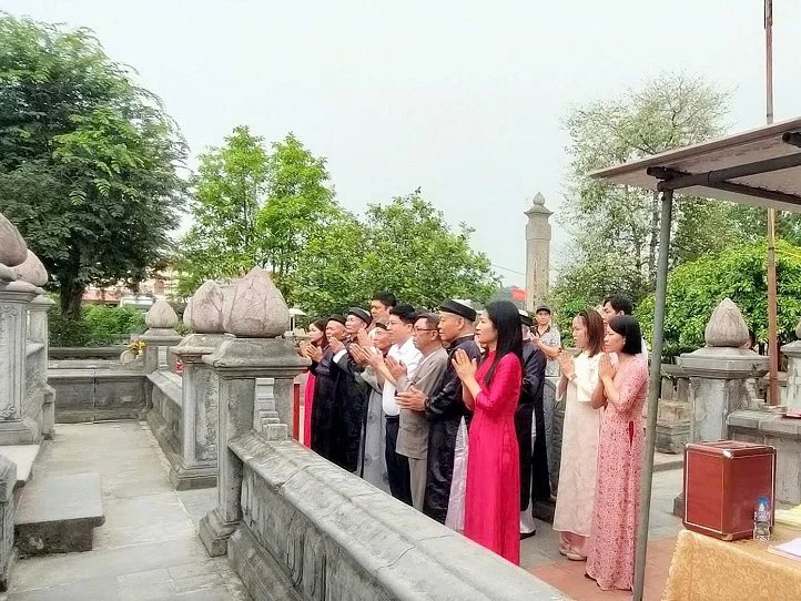Xã Vụ Bản dâng hương khai mạc Lễ hội Phủ Dầy năm 2026