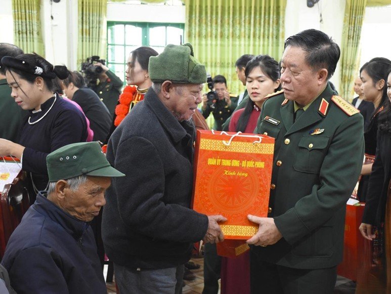 Xây dựng Đảng bộ Quân đội mẫu mực, tiêu biểu, ngang tầm nhiệm vụ