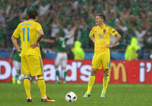 Ukraina là đội đầu tiên bị loại ở EURO 2016