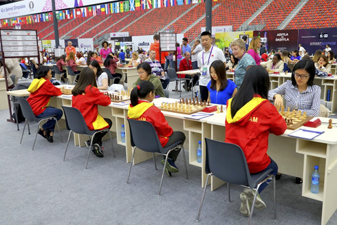 Tuyển cờ vua nữ Việt Nam gây ấn tượng ở giải Olympiad