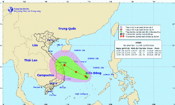 Biển Đông chuẩn bị đón bão, đất liền mưa diện rộng