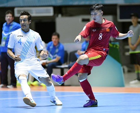 HLV trưởng Futsal Việt Nam: 'Xin tặng chiến thắng này cho người hâm mộ quê nhà'
