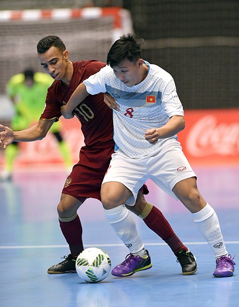 Thua đậm Nga, Futsal Việt Nam vẫn ngẩng cao đầu rời World Cup