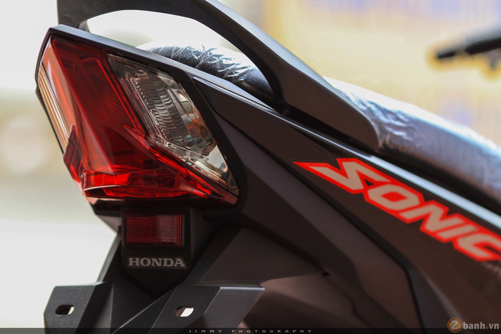 Honda Sonic 2017 chính thức có mặt tại Sài Gòn với mức giá hấp dẫn