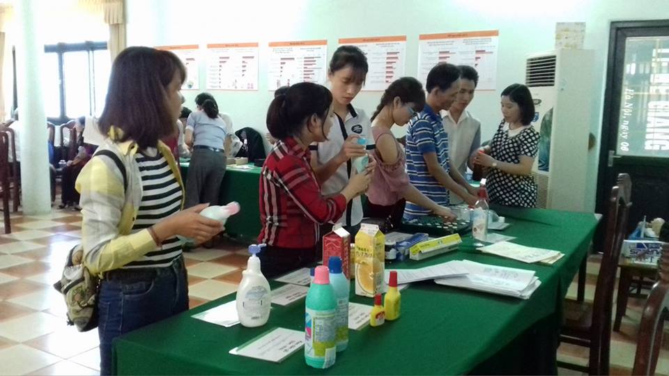 Triển lãm “Đối thoại trong bóng tối và Tạo điều kiện tiếp cận cho người mù”