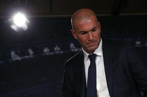 Zidane nói gì sau “Virus FIFA” tàn phá Real
