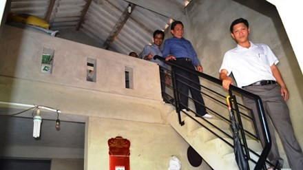 Vì sao cả ngàn hộ dân từ chối nhận hỗ trợ xây nhà tránh lũ?