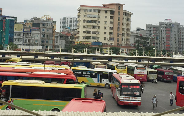 Hà Nội liên tục điều chuyển luồng tuyến xe khách: Làm khó doanh nghiệp?