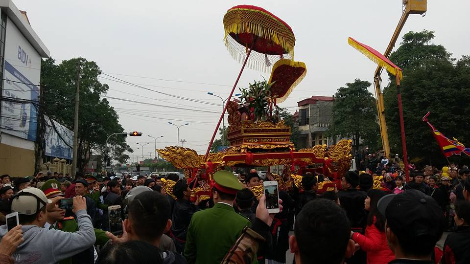 Lễ hội Đền Và - Tưởng nhớ công tích của Thánh Tản đối với dân, với nước