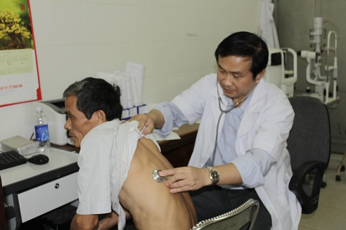Bệnh viện Đại học Y Hà Nội khám bệnh tri ân tại tỉnh Bắc Giang