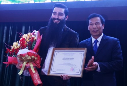 Đạo diễn phim Kong chính thức trở  thành Đại sứ Du lịch Việt Nam