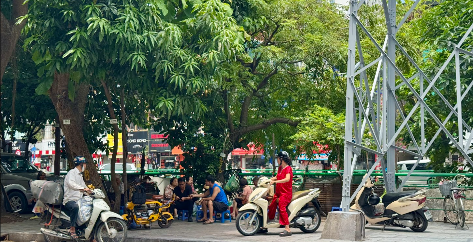 Phường Tương Mai: Tràn lan vi phạm trật tự đô thị.