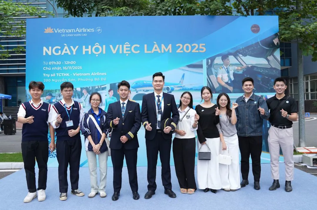 Ngày hội việc làm và chiến lược phát triển nhân lực 5 sao của VNA