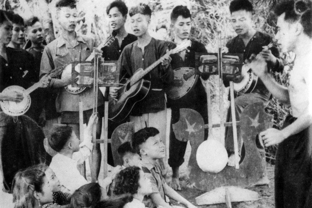 Tuổi 20 đẹp mãi cùng mùa xuân: Đêm liên hoan chia tay nơi rừng biên giới.