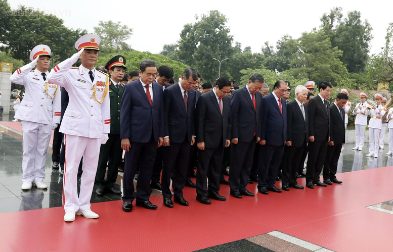 81 năm Quốc khánh: Lãnh đạo Đảng, Nhà nước vào Lăng viếng Chủ tịch Hồ Chí Minh