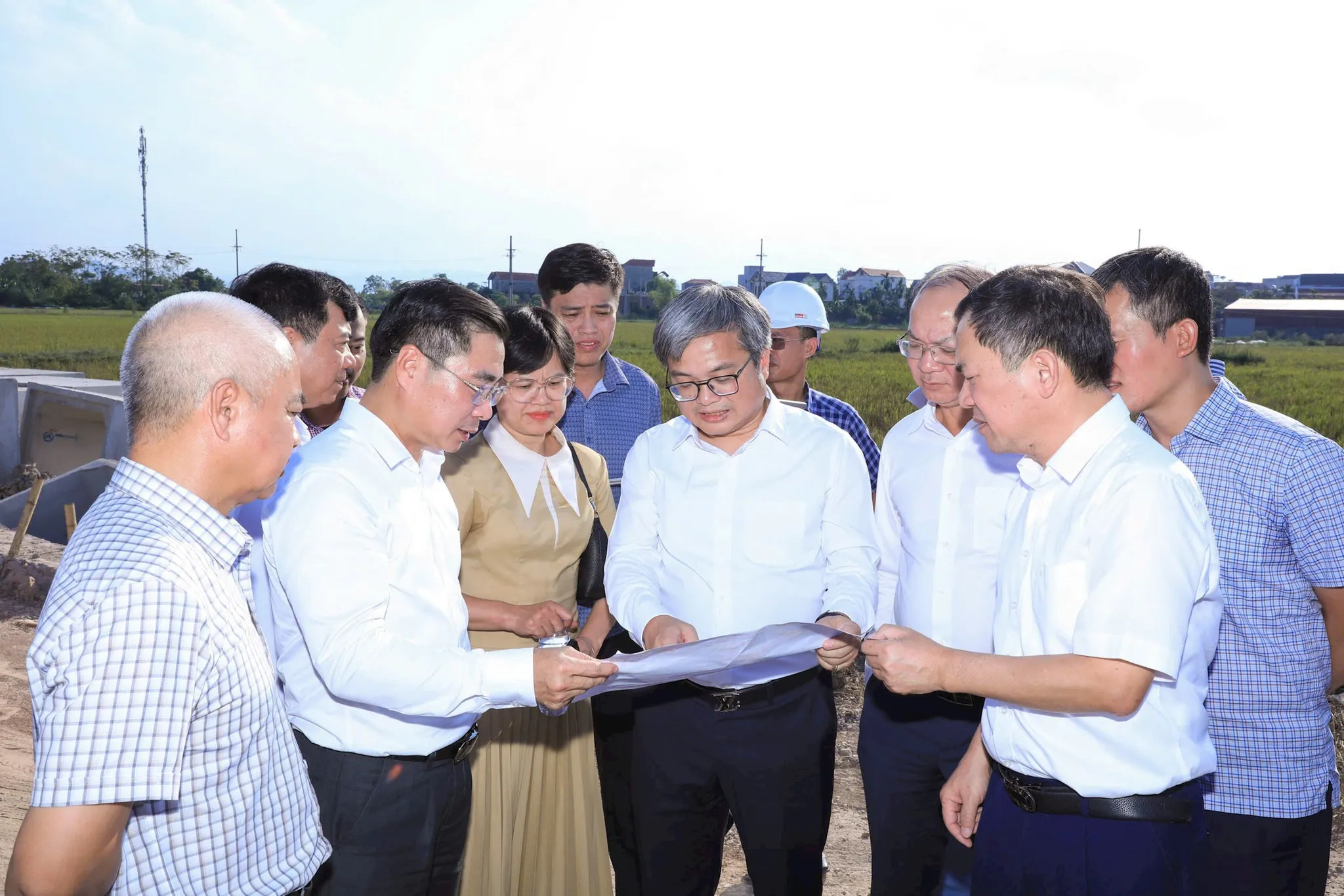 Phó Chủ tịch UBND thành phố Hà Nội Trương Việt Dũng: Ứng Hòa ưu tiên hạ tầng, tạo động lực phát triển công nghiệp