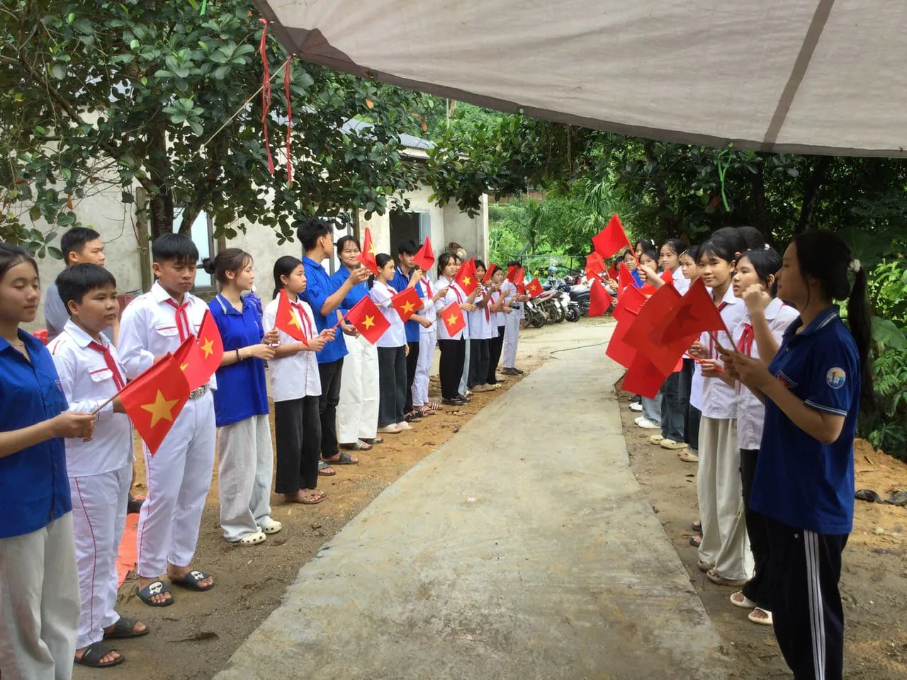 Lào Cai: Niềm vui của người mẹ liệt sĩ trong căn nhà mới