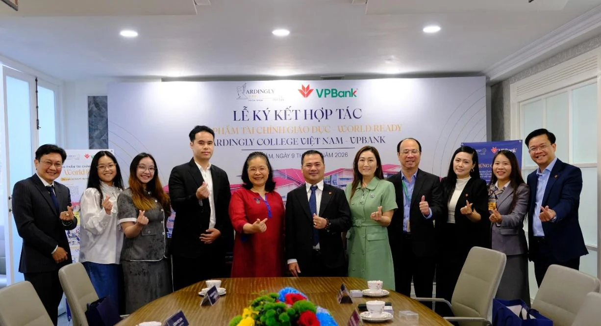  Lễ ký kết hợp tác giữa đơn vị giáo dục và Ngân hàng