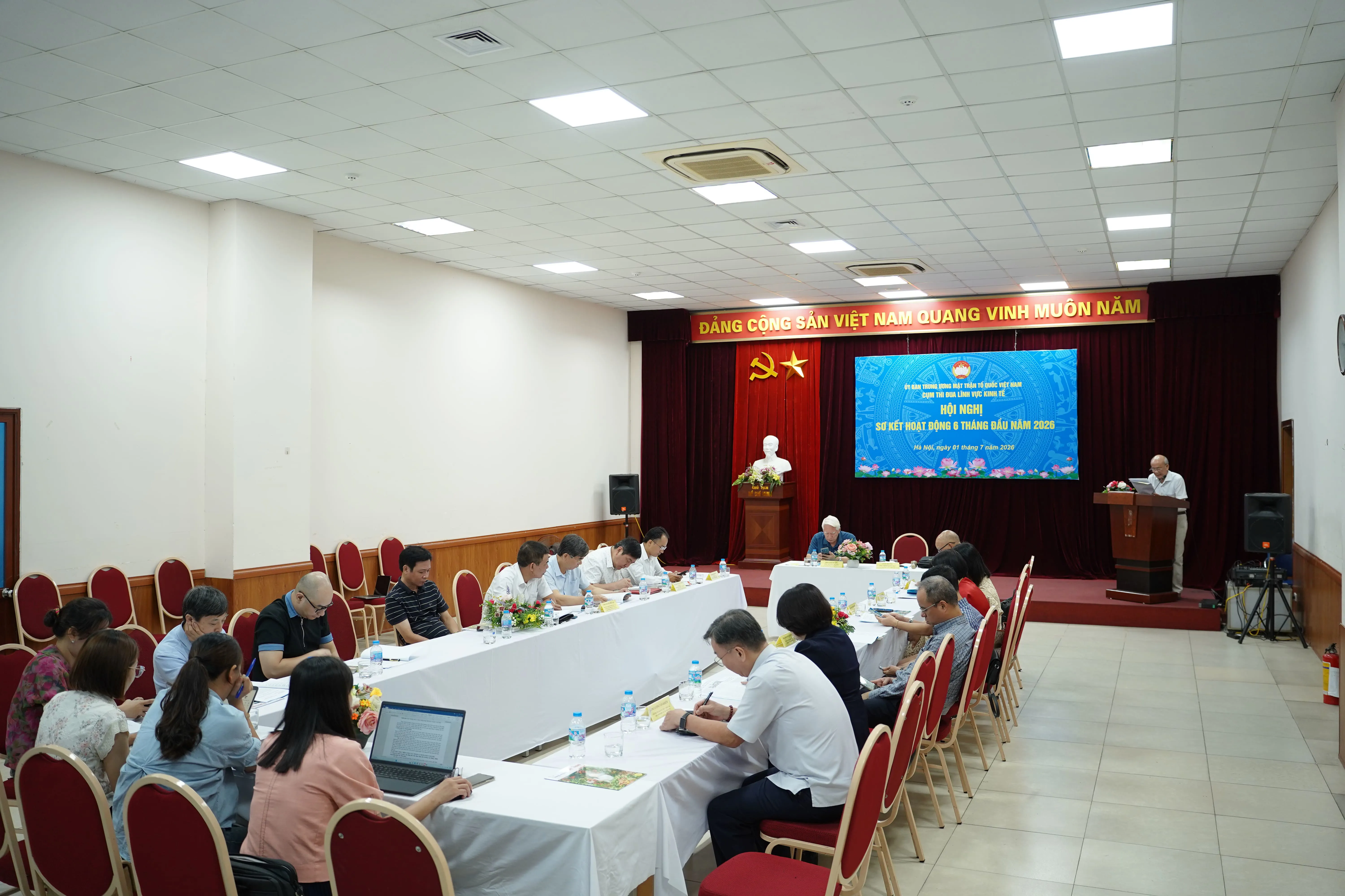 Cụm thi đua lĩnh vực Kinh tế ký kết Giao ước thi đua 2026: Đưa AI và chuyển đổi số vào tiêu chí thi đua của các tổ chức kinh tế