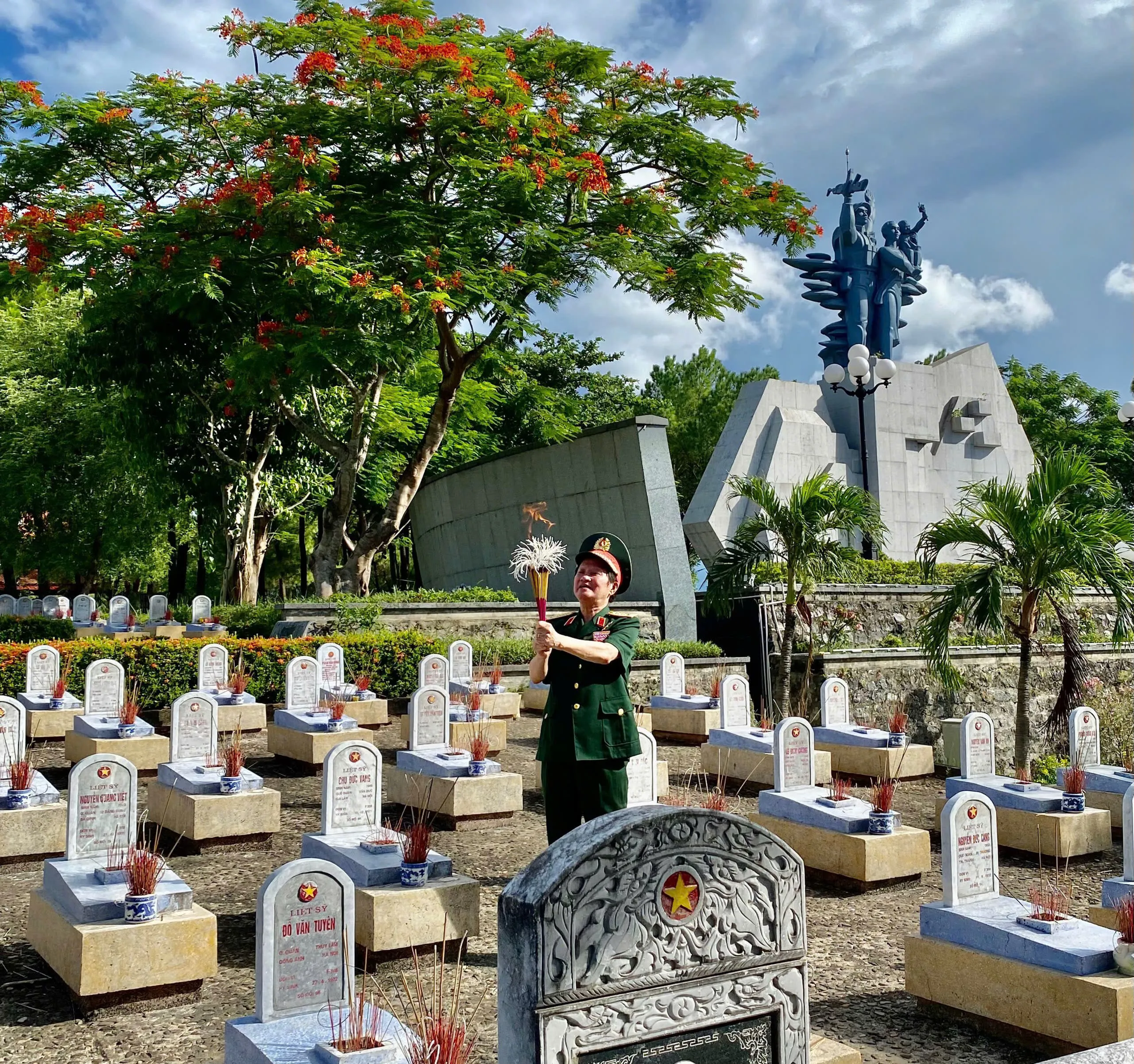 Thượng tướng Nguyễn Huy Hiệu và hành trình tìm về những địa chỉ đỏ của ký ức