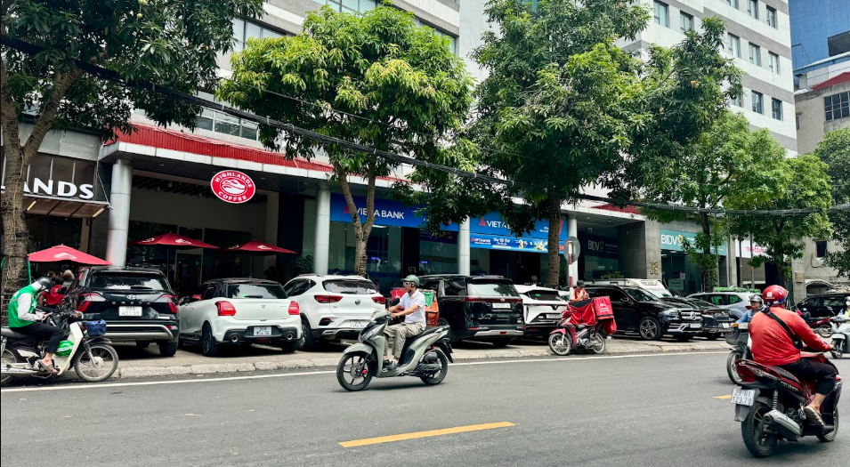 Phường Tương Mai: Tràn lan vi phạm trật tự đô thị.