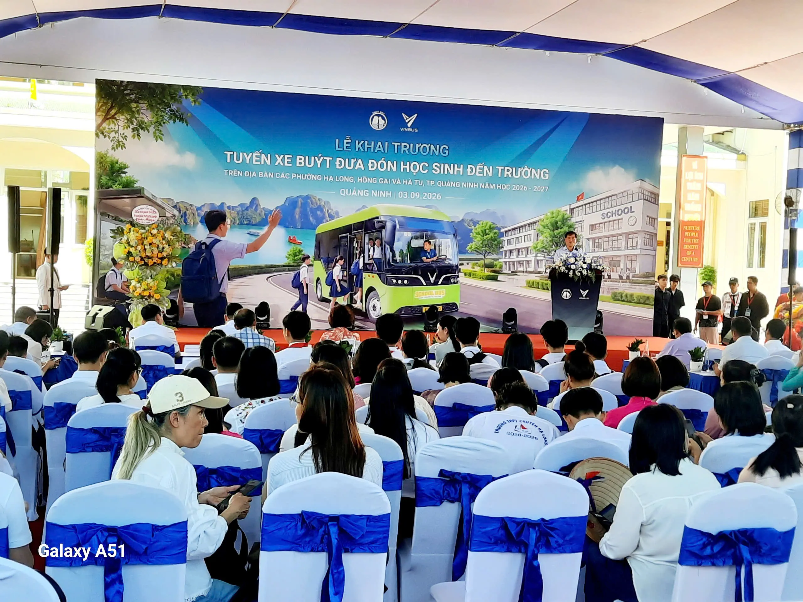 Thành phố Quảng Ninh: Khai trương tuyến xe buýt miễn phí đưa đón học sinh đến trường